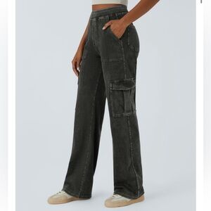 Halara Flex Mid Rise Pockets Straight Leg Casual Cargo Jeans